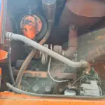 LOTE 001 - MOTONIVELADORA MARCA FIAT ALLIS, ano e modelo 2002, cor laranja, 20T/140CV, cor laranja,