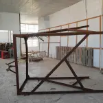 LOTE 022 - MAQUINÁRIO INDUSTRIAL, (01 caldeira tipo hibrida da marca Tenge; 02 motores externos de ar condicionado Split marca Consul e Comfree  sem a máquina interna de refrigeração;;pallets; motores de diversos tamanhos; maquinas de grande e médio porte em  ferro