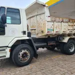LOTE 004 - CAMINHÃO Ford Cargo 1722E, branco, 2010/2011