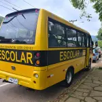 LOTE 010 - MICROÔNIBUS ESCOLAR– IPW – 3245 – Marcopolo Volare V6 Escolarbus MWM; 2009/2009, amarelo;