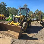 LOTE 003 - Retroescavadeira marca New Holland, Ano/Modelo: 2014,