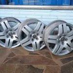 LOTE 003 - 4 Rodas volkswagen Golf aro 16