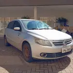 LOTE 021 - AUTOMOVEL VOLKSWAGEM GOL 1.6 POWER, ALCO/GASOL, 2009/10 E RADIO AUTOMOTIVO C/CD MPE E USB PIONNER