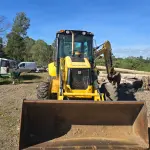 LOTE 003 - Retroescavadeira marca New Holland, Ano/Modelo: 2014,