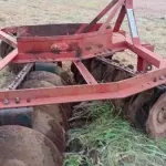 TRATOR FORD 5610,  ARADO,  ROÇADEIRA, CARRETA AGRICOLA, GRADE NIVELADORA