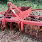 TRATOR FORD 5610,  ARADO,  ROÇADEIRA, CARRETA AGRICOLA, GRADE NIVELADORA