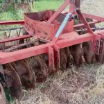 TRATOR FORD 5610,  ARADO,  ROÇADEIRA, CARRETA AGRICOLA, GRADE NIVELADORA