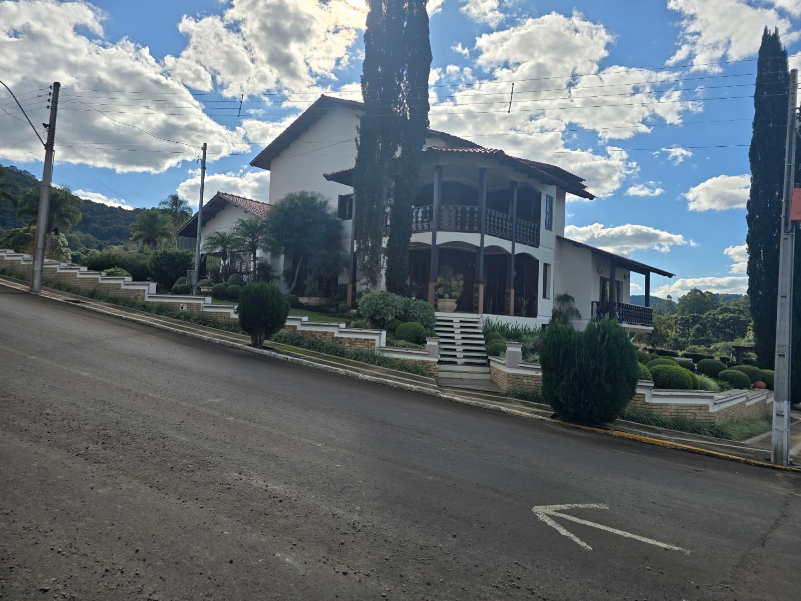 Imagem do imóvel Casa De Alvenariia Com 3 Pavimentos, Piscina Em Putinga /rs